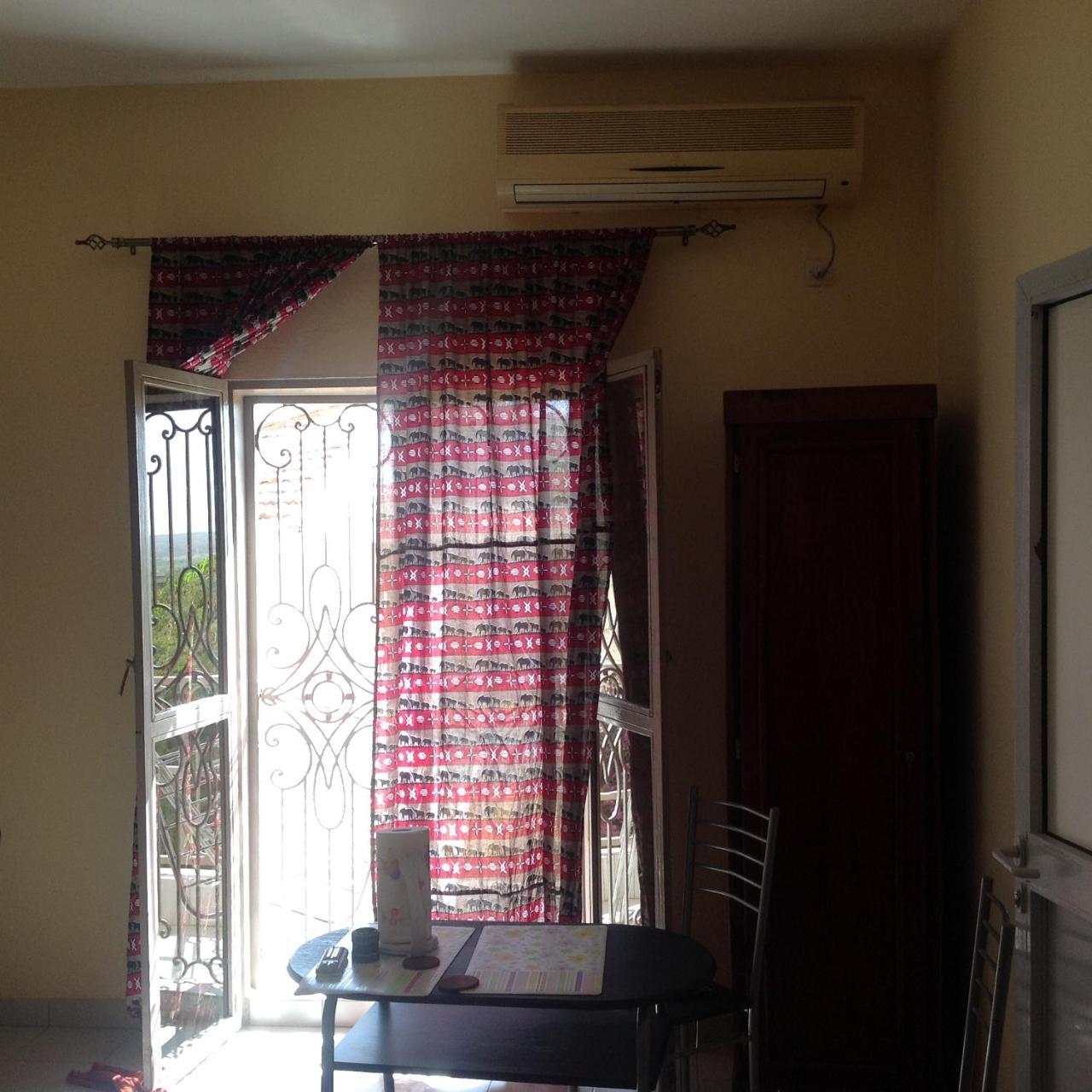Apartament Chez Mimi Toubab Dialaw Zewnętrze zdjęcie