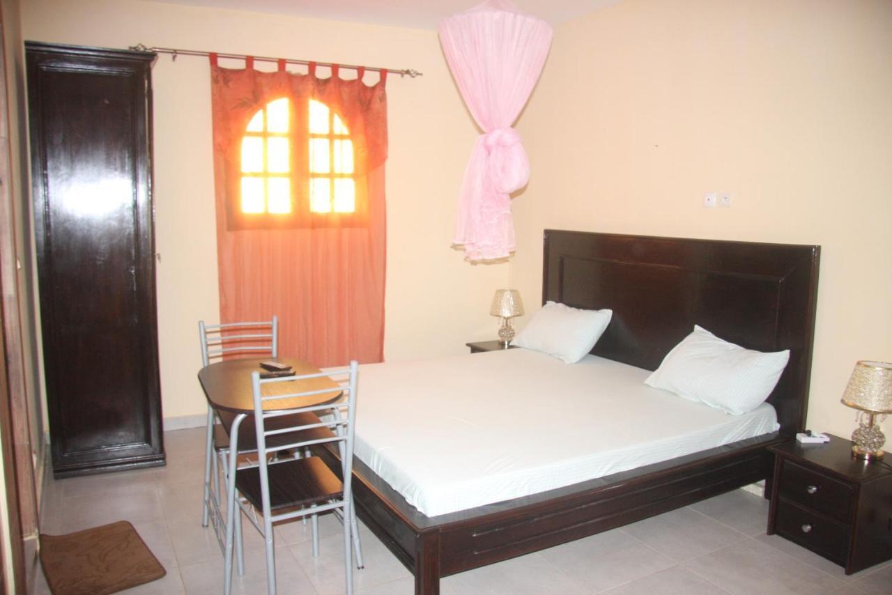 Apartament Chez Mimi Toubab Dialaw Zewnętrze zdjęcie