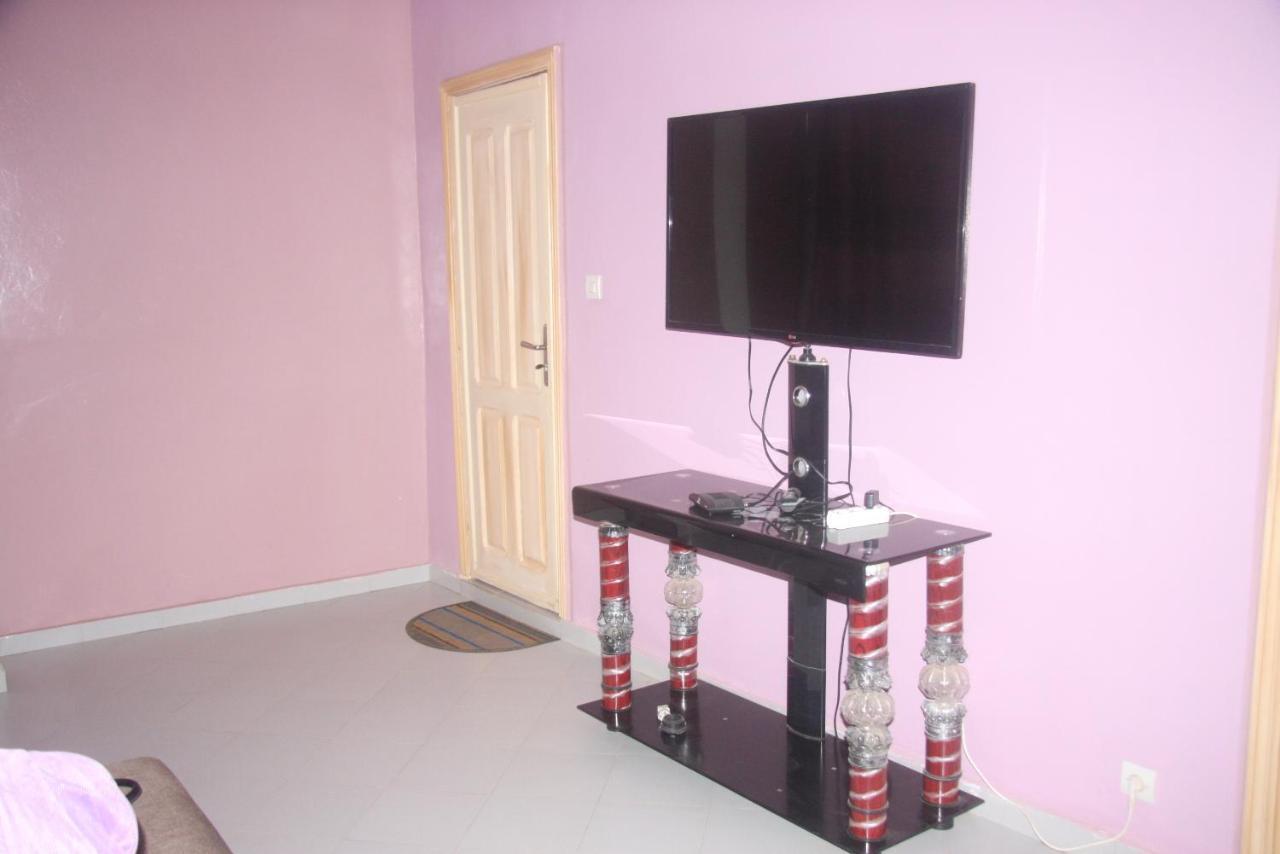 Apartament Chez Mimi Toubab Dialaw Zewnętrze zdjęcie