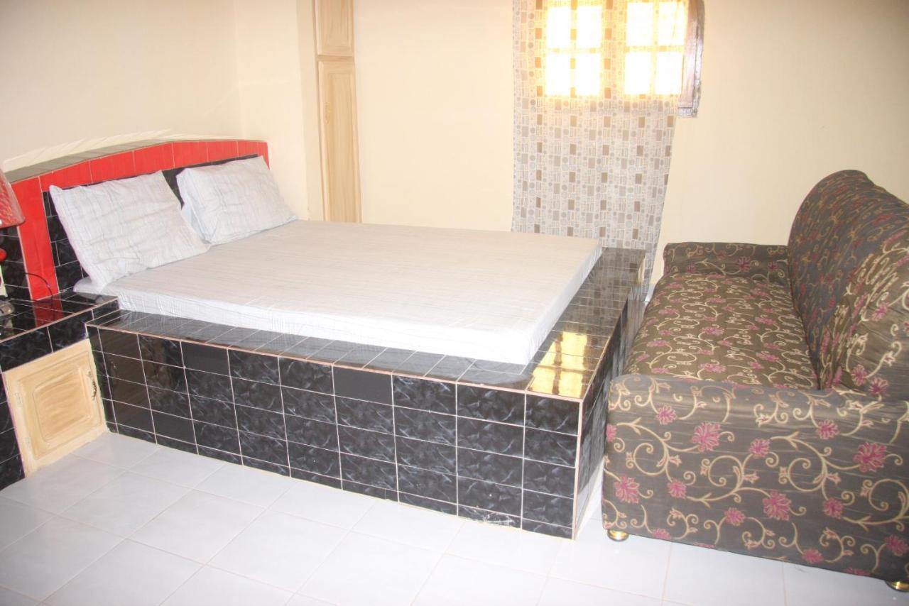 Apartament Chez Mimi Toubab Dialaw Zewnętrze zdjęcie