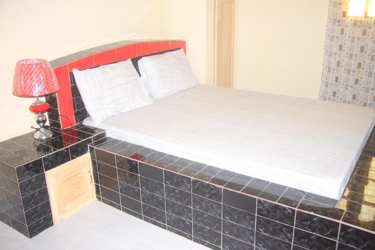 Apartament Chez Mimi Toubab Dialaw Zewnętrze zdjęcie